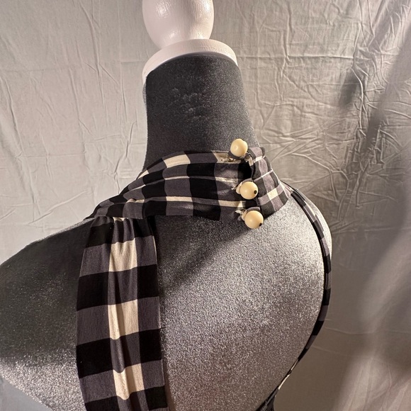 Silk Dress - Picture 3 of 9